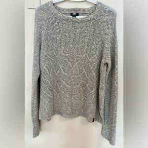 #85 Roots Heather Gray Crew Neck Sweater M
